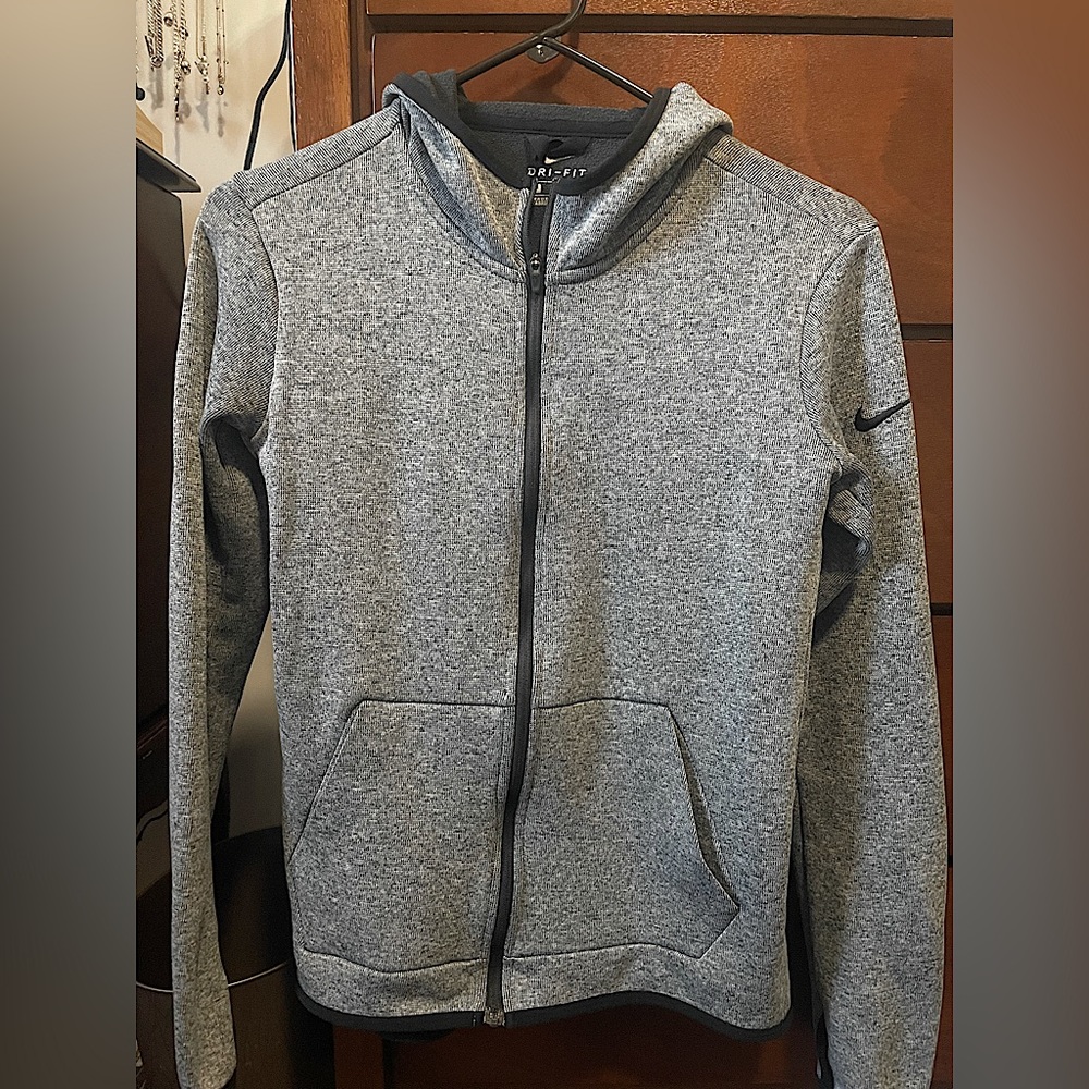 ‘Nike’ Fitted Zip-Up. Size Medium!